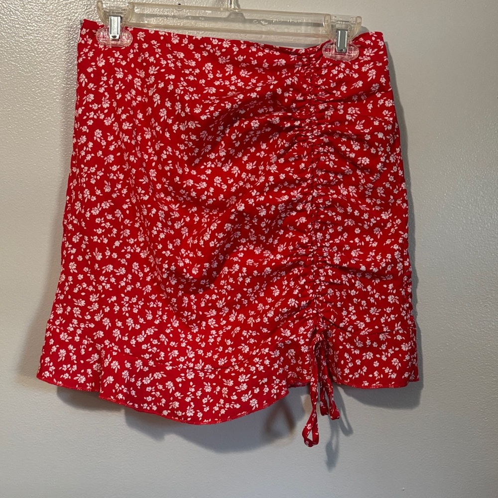 SHEIN Red and White Floral Skirt